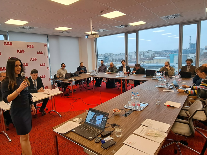 ABB Joins Robotics Training at Óbuda University, Essential for Re-Industrialisation