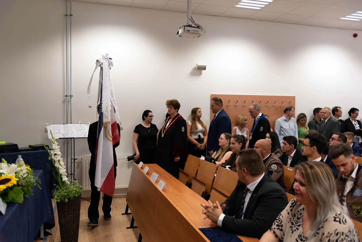Diplomaosztó az Alba Regia Műszaki Karon