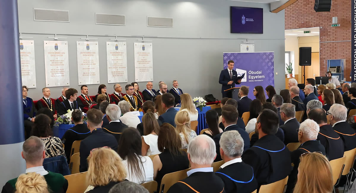 Pedagógusnapi elismerések az Alba Regia Karon